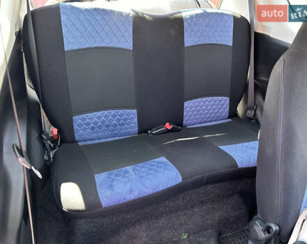 Синий Тойота Айго, объемом двигателя 1 л и пробегом 253 тыс. км за 4300 $, фото 9 на Automoto.ua