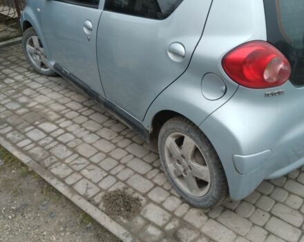 Синий Тойота Айго, объемом двигателя 1 л и пробегом 281 тыс. км за 3600 $, фото 3 на Automoto.ua