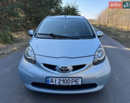 Синий Тойота Айго, объемом двигателя 1 л и пробегом 242 тыс. км за 5700 $, фото 1 на Automoto.ua