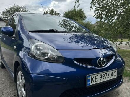 Тойота Айго 2008 в Новомосковске на Automoto.ua Синий Тойота Айго, объемом двигателя 1 л и пробегом 107 тыс. км за 5950 $, фото 1 на Automoto.ua