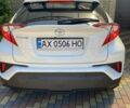 Белый Тойота C-HR, объемом двигателя 2 л и пробегом 71 тыс. км за 22000 $, фото 3 на Automoto.ua