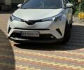 Белый Тойота C-HR, объемом двигателя 2 л и пробегом 71 тыс. км за 22000 $, фото 1 на Automoto.ua