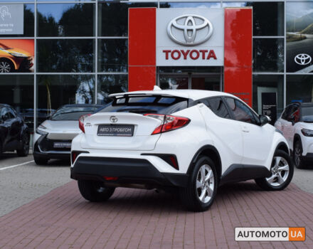 Белый Тойота C-HR, объемом двигателя 2 л и пробегом 62 тыс. км за 19800 $, фото 16 на Automoto.ua