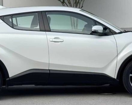 Білий Тойота C-HR, об'ємом двигуна 2 л та пробігом 79 тис. км за 16500 $, фото 3 на Automoto.ua