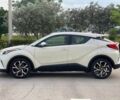 Белый Тойота C-HR, объемом двигателя 2 л и пробегом 79 тыс. км за 16500 $, фото 2 на Automoto.ua