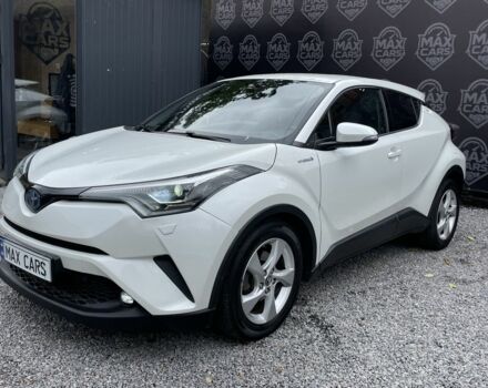 Білий Тойота C-HR, об'ємом двигуна 1.8 л та пробігом 70 тис. км за 22500 $, фото 3 на Automoto.ua