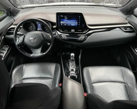 Білий Тойота C-HR, об'ємом двигуна 1.8 л та пробігом 70 тис. км за 22500 $, фото 9 на Automoto.ua