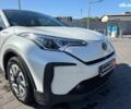 Белый Тойота C-HR, объемом двигателя 0 л и пробегом 75 тыс. км за 18990 $, фото 8 на Automoto.ua