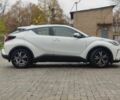 Белый Тойота C-HR, объемом двигателя 1.8 л и пробегом 86 тыс. км за 28000 $, фото 2 на Automoto.ua