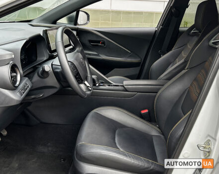 Тойота C-HR 2024 в Черновцах на Automoto.ua Белый Тойота C-HR, объемом двигателя 2 л и пробегом 18 тыс. км за 43296 $, фото 11 на Automoto.ua