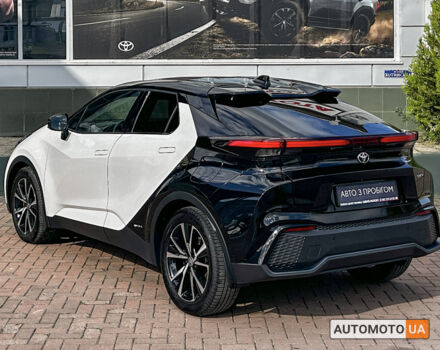 Тойота C-HR 2024 в Черновцах на Automoto.ua Белый Тойота C-HR, объемом двигателя 2 л и пробегом 18 тыс. км за 43296 $, фото 6 на Automoto.ua