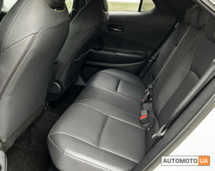 Тойота C-HR 2024 в Черновцах на Automoto.ua Белый Тойота C-HR, объемом двигателя 2 л и пробегом 18 тыс. км за 43296 $, фото 12 на Automoto.ua