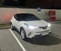 Белый Тойота C-HR, объемом двигателя 1.2 л и пробегом 92 тыс. км за 18700 $, фото 5 на Automoto.ua