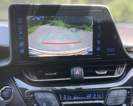 Белый Тойота C-HR, объемом двигателя 1.2 л и пробегом 81 тыс. км за 19000 $, фото 46 на Automoto.ua