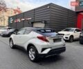 Белый Тойота C-HR, объемом двигателя 1.2 л и пробегом 168 тыс. км за 16900 $, фото 4 на Automoto.ua