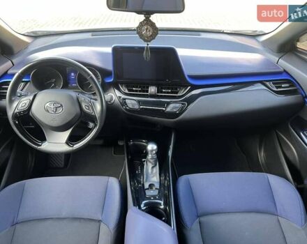 Белый Тойота C-HR, объемом двигателя 1.2 л и пробегом 168 тыс. км за 16900 $, фото 36 на Automoto.ua