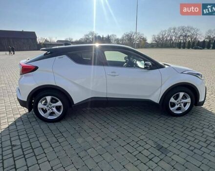 Белый Тойота C-HR, объемом двигателя 1.2 л и пробегом 168 тыс. км за 16900 $, фото 8 на Automoto.ua