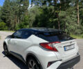 Белый Тойота C-HR, объемом двигателя 1.2 л и пробегом 81 тыс. км за 19000 $, фото 2 на Automoto.ua