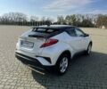 Белый Тойота C-HR, объемом двигателя 1.2 л и пробегом 168 тыс. км за 16900 $, фото 7 на Automoto.ua