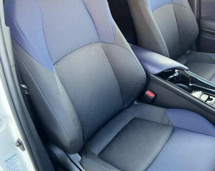 Белый Тойота C-HR, объемом двигателя 1.2 л и пробегом 168 тыс. км за 16900 $, фото 37 на Automoto.ua