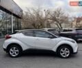 Белый Тойота C-HR, объемом двигателя 1.2 л и пробегом 168 тыс. км за 16900 $, фото 6 на Automoto.ua