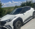Белый Тойота C-HR, объемом двигателя 1.2 л и пробегом 76 тыс. км за 20000 $, фото 4 на Automoto.ua