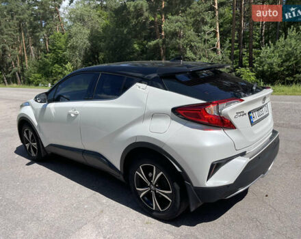 Белый Тойота C-HR, объемом двигателя 1.2 л и пробегом 81 тыс. км за 19000 $, фото 10 на Automoto.ua