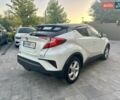 Белый Тойота C-HR, объемом двигателя 1.2 л и пробегом 146 тыс. км за 15700 $, фото 4 на Automoto.ua