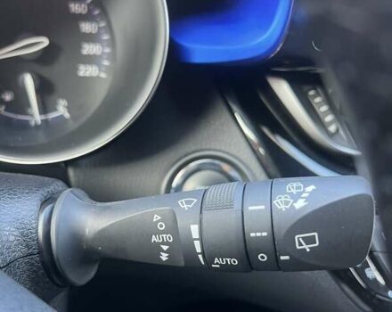 Белый Тойота C-HR, объемом двигателя 1.2 л и пробегом 168 тыс. км за 16900 $, фото 19 на Automoto.ua