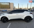 Белый Тойота C-HR, объемом двигателя 1.2 л и пробегом 116 тыс. км за 20000 $, фото 2 на Automoto.ua