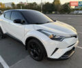 Белый Тойота C-HR, объемом двигателя 1.2 л и пробегом 116 тыс. км за 20000 $, фото 1 на Automoto.ua