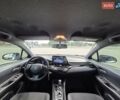 Белый Тойота C-HR, объемом двигателя 1.99 л и пробегом 117 тыс. км за 17000 $, фото 19 на Automoto.ua