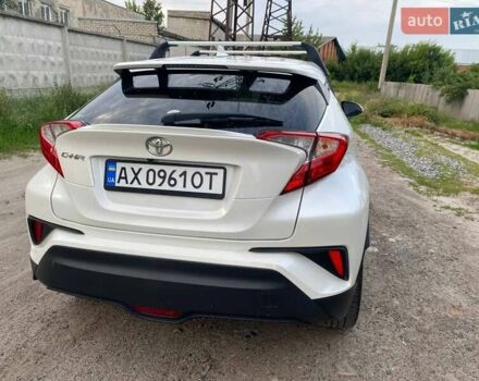 Білий Тойота C-HR, об'ємом двигуна 1.2 л та пробігом 105 тис. км за 18600 $, фото 9 на Automoto.ua