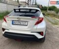 Білий Тойота C-HR, об'ємом двигуна 1.2 л та пробігом 105 тис. км за 18600 $, фото 9 на Automoto.ua