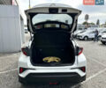 Білий Тойота C-HR, об'ємом двигуна 1.2 л та пробігом 140 тис. км за 17500 $, фото 11 на Automoto.ua