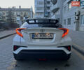 Білий Тойота C-HR, об'ємом двигуна 1.2 л та пробігом 129 тис. км за 18999 $, фото 1 на Automoto.ua