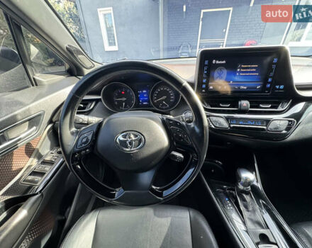Белый Тойота C-HR, объемом двигателя 1.2 л и пробегом 140 тыс. км за 20000 $, фото 7 на Automoto.ua