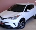Белый Тойота C-HR, объемом двигателя 2 л и пробегом 94 тыс. км за 16900 $, фото 1 на Automoto.ua