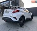 Белый Тойота C-HR, объемом двигателя 1.8 л и пробегом 161 тыс. км за 20500 $, фото 7 на Automoto.ua