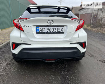 Білий Тойота C-HR, об'ємом двигуна 2 л та пробігом 47 тис. км за 19900 $, фото 6 на Automoto.ua