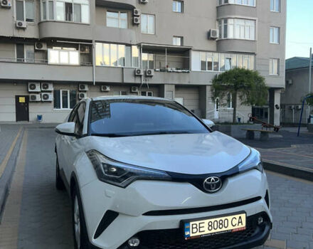 Білий Тойота C-HR, об'ємом двигуна 1.2 л та пробігом 129 тис. км за 18999 $, фото 9 на Automoto.ua