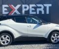 Белый Тойота C-HR, объемом двигателя 1.2 л и пробегом 76 тыс. км за 20490 $, фото 4 на Automoto.ua