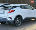 Белый Тойота C-HR, объемом двигателя 1.99 л и пробегом 49 тыс. км за 22000 $, фото 16 на Automoto.ua