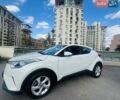 Білий Тойота C-HR, об'ємом двигуна 1.2 л та пробігом 100 тис. км за 18500 $, фото 5 на Automoto.ua
