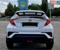 Белый Тойота C-HR, объемом двигателя 1.99 л и пробегом 117 тыс. км за 17000 $, фото 4 на Automoto.ua