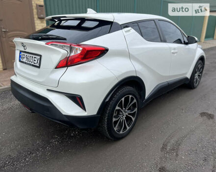 Белый Тойота C-HR, объемом двигателя 2 л и пробегом 47 тыс. км за 19900 $, фото 7 на Automoto.ua