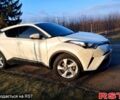 Белый Тойота C-HR, объемом двигателя 1.2 л и пробегом 40 тыс. км за 25000 $, фото 4 на Automoto.ua