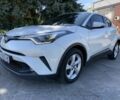 Белый Тойота C-HR, объемом двигателя 0.12 л и пробегом 58 тыс. км за 19999 $, фото 3 на Automoto.ua