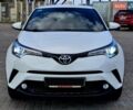 Белый Тойота C-HR, объемом двигателя 1.99 л и пробегом 117 тыс. км за 17000 $, фото 3 на Automoto.ua