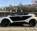 Белый Тойота C-HR, объемом двигателя 1.99 л и пробегом 80 тыс. км за 21662 $, фото 1 на Automoto.ua